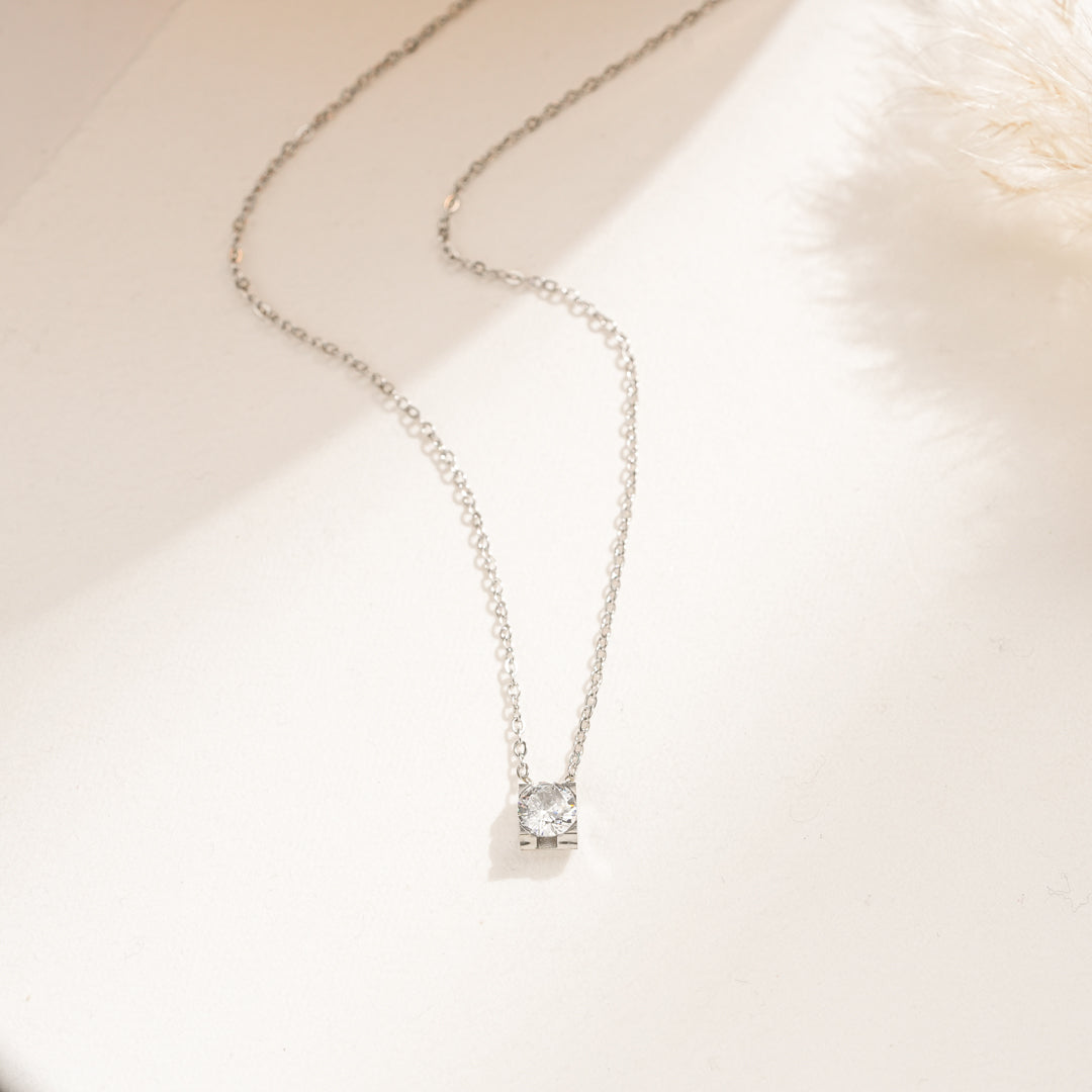 Collana Vega